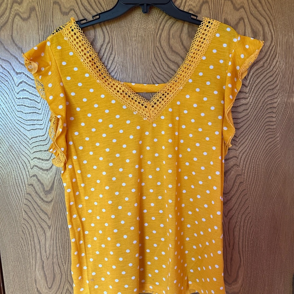 Bobbie Brooks Yellow Flutter Sleeve Ruffled Blouse